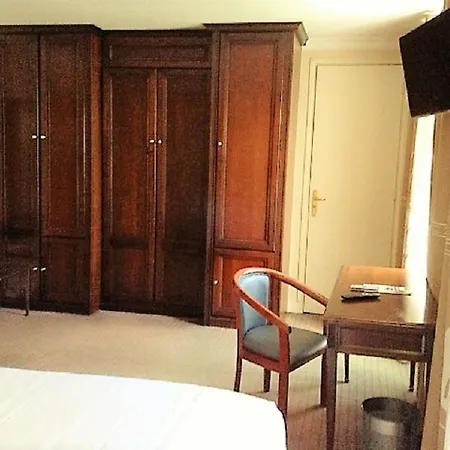 Hotel London 3*