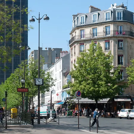 Odessa Montparnasse Hotell 2*