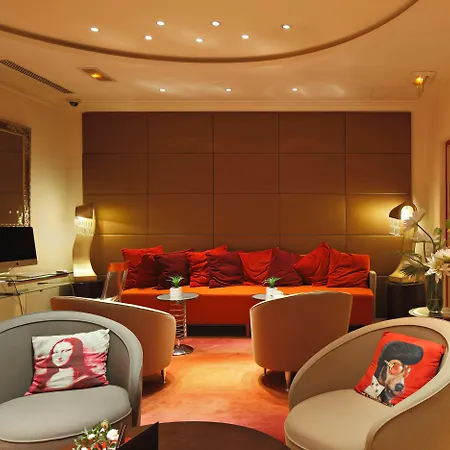 Westside Arc De Triomphe Hotel