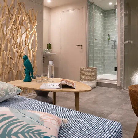 Locomo 3* Paris