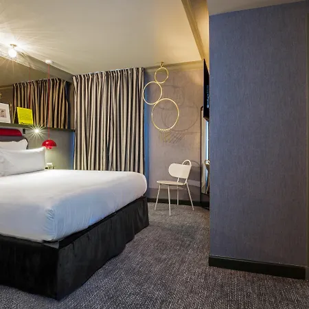 Bob By Elegancia 4* París