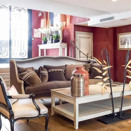 Chateaubriand Hotel 4*