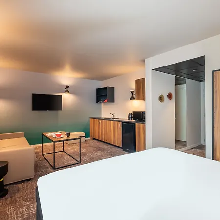 Hotel Ibis Styles Meteor Avenue D'italie 3*