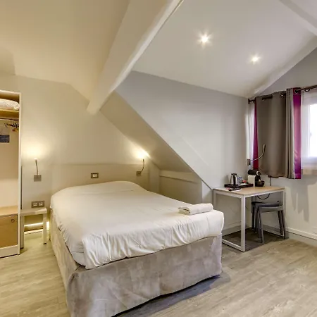 Hotel Kyriad 12 Nation