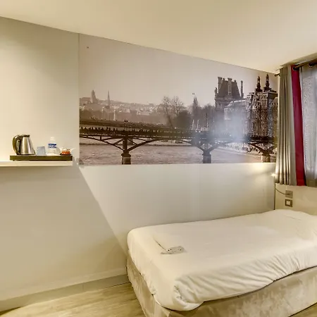 Hotel Kyriad 12 Nation Paris