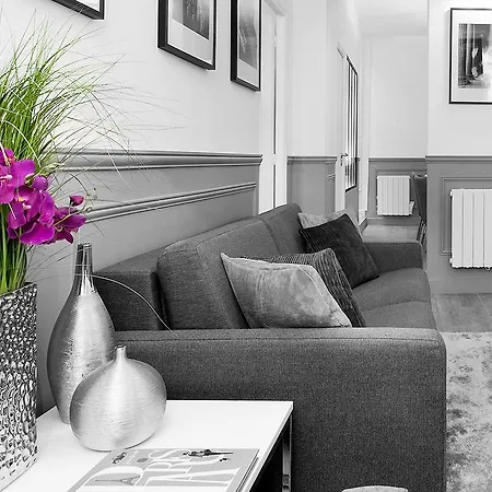 Livinparis - Luxury 3 Bedrooms Grands-boulevards I פריז