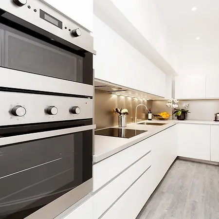 Livinparis - Luxury 3 Bedrooms Grands-boulevards I פריז