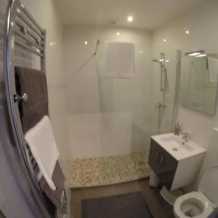 Duplex Republique Canal Saint Martin Apartment