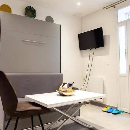 Apartament Petit Bijou Dans Le Centre De *