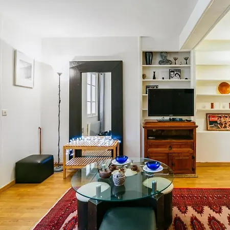 Nice And Calm Studio Nearby Alesia At The Heart Of - Welkeys *