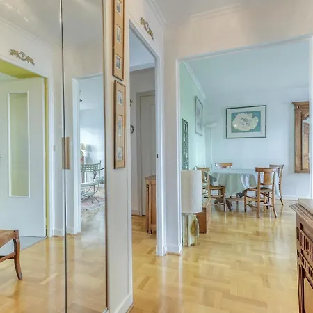 Large And Bright 2 Bdrs Flat With View - 20 Apartment