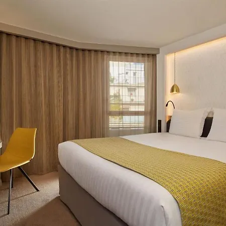 Auteuil Tour Eiffel מלון 4*