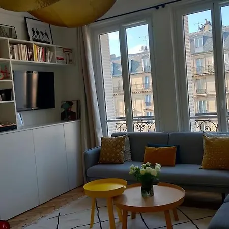 Apartment Superbe Haussmanien. 3 Chambres. Paris