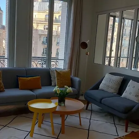 Superbe Haussmanien. 3 Chambres. Apartment Paris