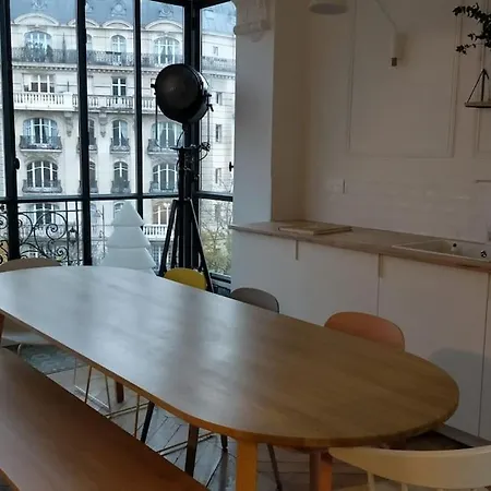 Superbe Haussmanien. 3 Chambres. * Paris