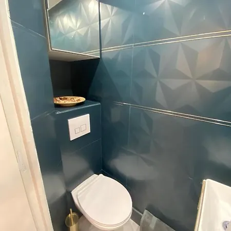 Beautiful Mini Loft Near Saint-lazare