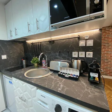 Beautiful Mini Loft Near Saint-lazare