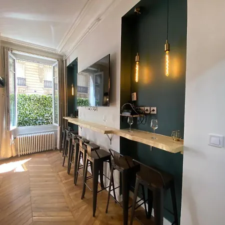 Beautiful Mini Loft Near Saint-lazare Appart hôtel *