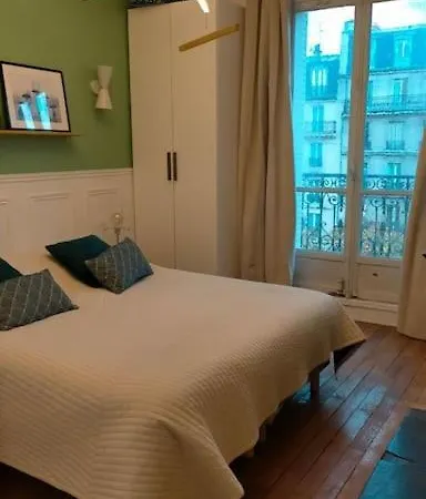 Superbe Haussmanien. 3 Chambres. Apartment Paris
