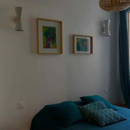 Apartment Superbe Haussmanien. 3 Chambres.