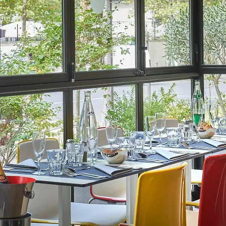 Hotel Campanile 12 - Bercy Village 3*