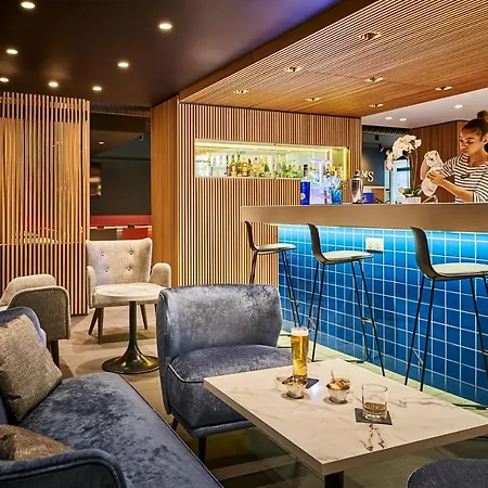 Campanile 12 - Bercy Village Hotel