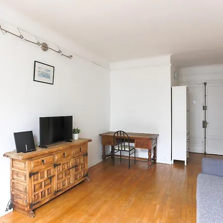 Eiffel Tower Cozy Place Apartment Paris