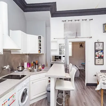 Charming T2 With Comfort In Apartment *