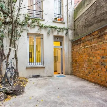 Apartment Amazing Iii Saint Fargeau Paris