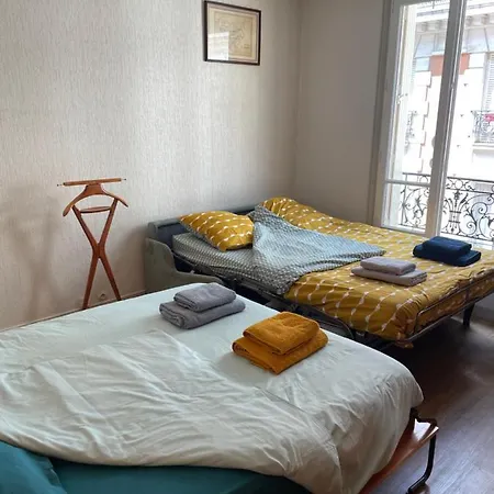 Cosy & Charming Studio, Typically Parisian