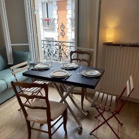 Apartment Cosy & Charming Studio, Typically Parisian Paris