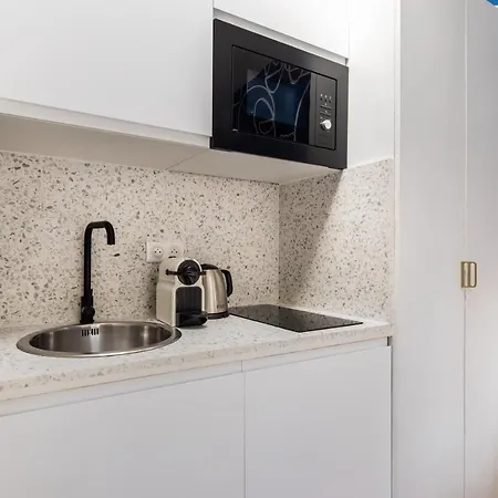 Cmg - Studio Montmartre 14