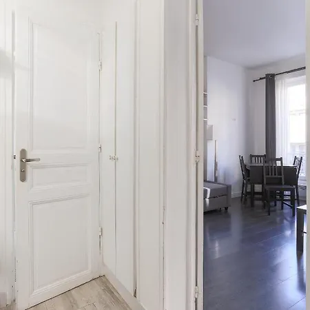 Champs De Mars Appartement Parijs