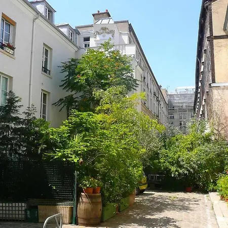 Bastille - Roquette With Mezzanine Apartment Paris