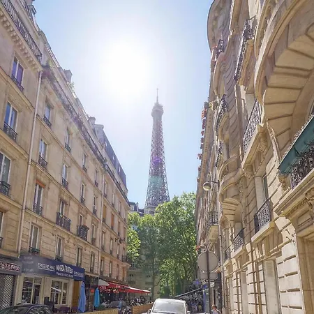 Eiffel Tower Cozy Place Appartement Parijs