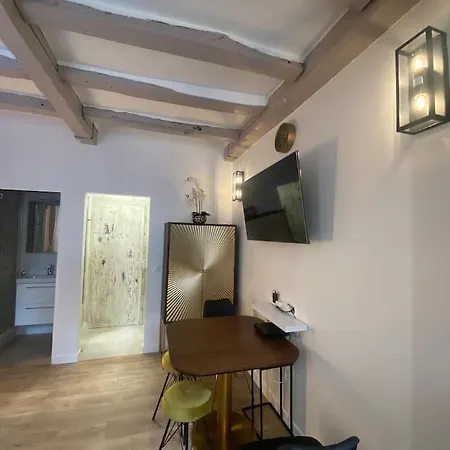 Apartmán Marais Arev *