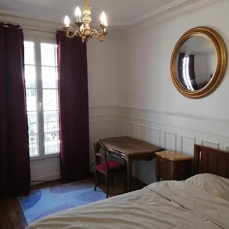 Paris, Typique Spacieux Et Confortable * Paris