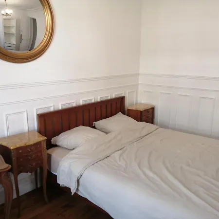 Homestay Paris, Typique Spacieux Et Confortable Paris