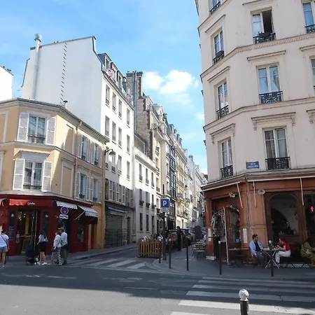 17 - Coeur Batignolles - Beau 10 M2 -110 Sqf - Etat Neuf - Calme - Ideal Personne - Single Occupancy *