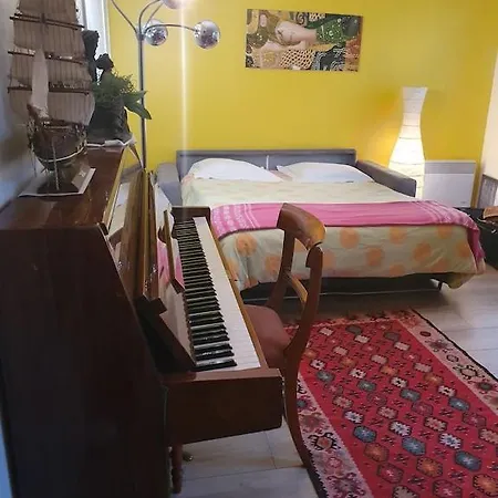 Apartment Central Calme Totale Standing Buttes Chaumont