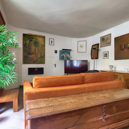 Luxurious 2 Bedrooms Saint Michel Notre Dame Augustins Free Netflix * Paris