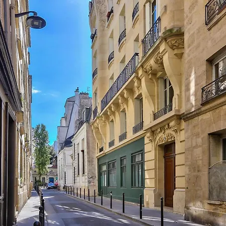 140 - Urban Duplex Near Saint-germain Des Pres Paris