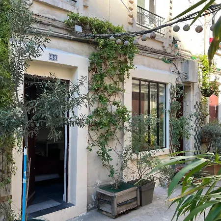 Appartement Cite Pilleux - Cozy In A Private Lane Paris