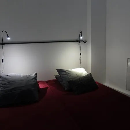 Cite Pilleux - Cozy In A Private Lane *