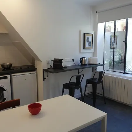 Cite Pilleux - Cozy In A Private Lane Appartement