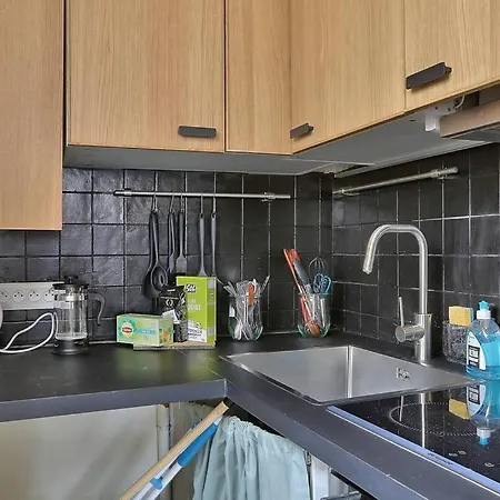 Superb 1br Flat With Balcony 2min From The Metro Station * Paris