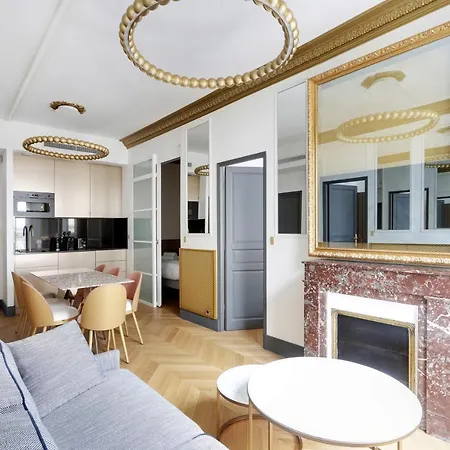 Pick A Flat's In Champs Elysees - Rue Du Colisee * باريس