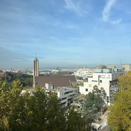 Apartment In With View, 15min Direct To Center Paris