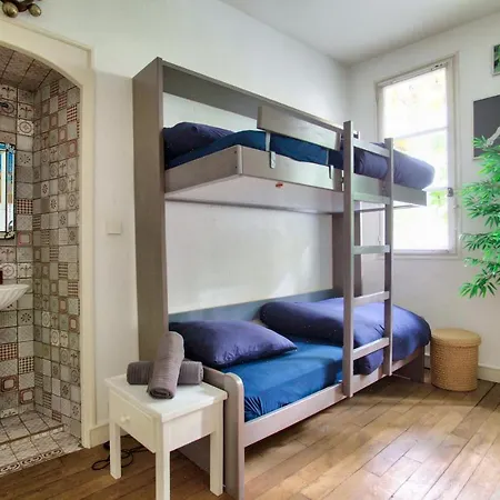 Luxurious 2 Bedrooms Saint Michel Notre Dame Augustins Free Netflix Apartment *