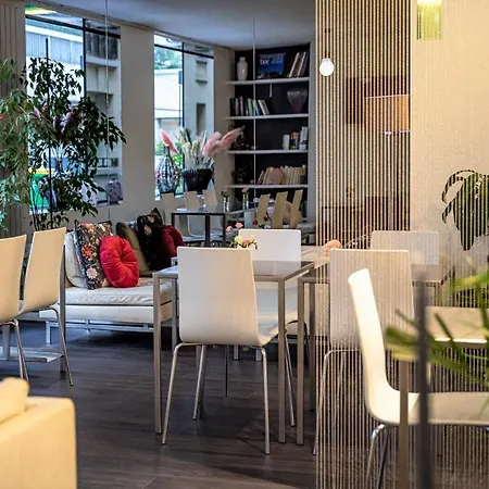 Glasgow Monceau By Patrick Hayat 3* Paris